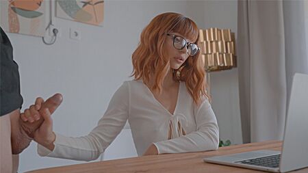 إنها تجعله نائب الرئيس في بوسها الضيق