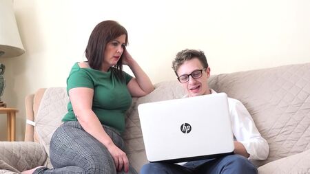 العمة تغوي ابن أخيها المهووس