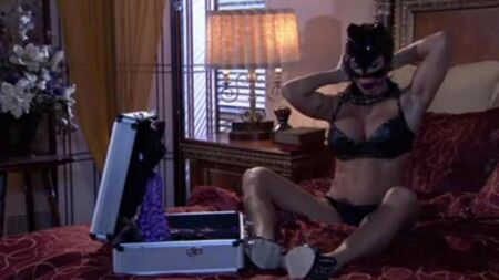 لعبة BDSM مع عشيقة البالغين