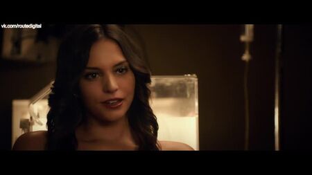 جينيسيس رودريغيز - فيلم «Hours» (2013) بدقة 1080p على الإنترنت. مشاهد عري؟ مثير! شاهده عبر الإنترنت
