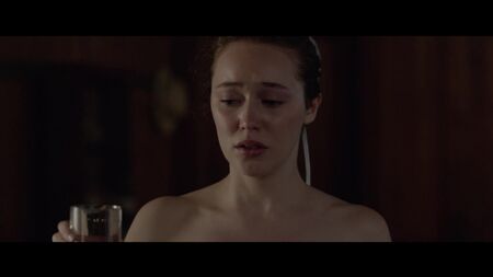 أليسيا ديبنام-كاري عارية - يد الشيطان (2014) HD 1080p مشاهدة عبر الإنترنت / أليسيا ديبنام-كاري - يد الشيطان
