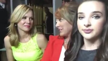 برنامج «Dance Moms» مع كيندال وجيل فيرتيس وJ.J. سنايدر - أبريل 2015