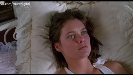 كاري لويل عارية - "Dangerously Close" (1986) HD 1080p Blu-ray - مشاهدة عبر الإنترنت