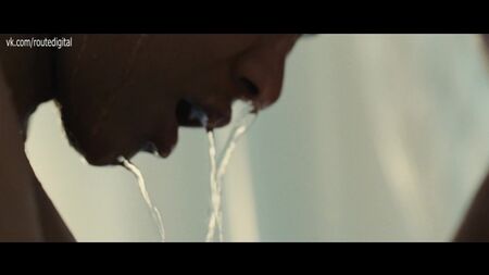 زوي سالدانا عارية - كولومبيانا (2011) HD 1080p مشاهدة عبر الإنترنت
