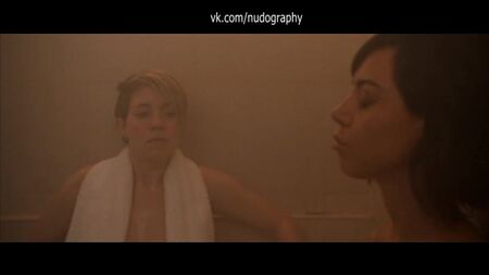 أليس ويترلوند (Alice Wetterlund) في فيلم "مايك وديف بحاجة إلى رفيقات لحفل الزفاف" (Mike and Dave Need Wedding Dates، 2016، إخراج جيك زيمانسكي)