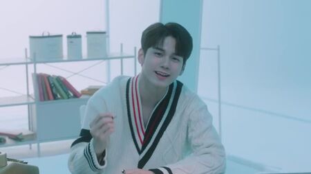أونغ سونغ وو (옹성우) – WE BELONG