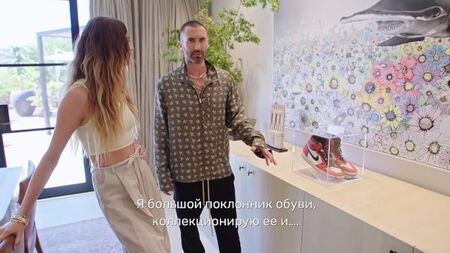 زيارة إلى مزرعة آدم ليفين (Maroon 5) وبيهاتي برينسلو في لوس أنجلوس (720 × 1280).mp4