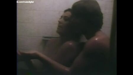 إيدي ويليامز عارية - د. مينكس (1975) شاهد الفيلم عبر الإنترنت