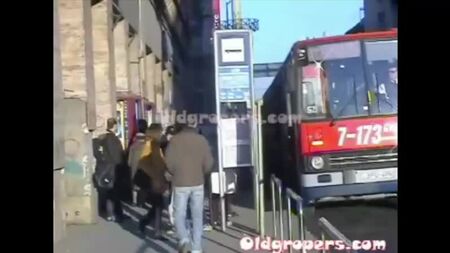 حذاء ويسترن بشق عند الركبة