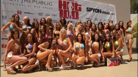 مسابقة البيكيني الصغير. Mini bikini contest. فتيات جميلات