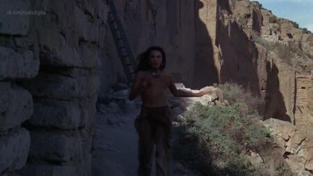 توني باسل عارية - قصر غريزر (1972) HD 1080p مشاهدة عبر الإنترنت