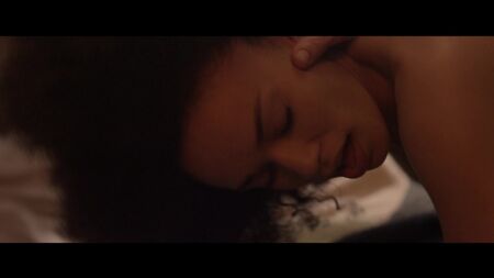 بيرل ثوسي وآخرون عراة - Catching Feelings (2017) HD 1080p مشاهدة عبر الإنترنت / بيرل ثوسي - في مطاردة المشاعر