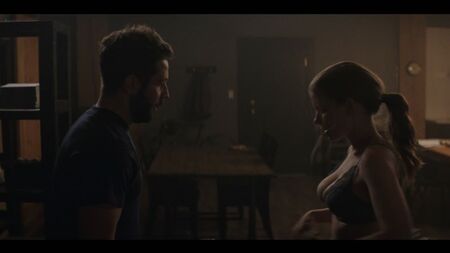 كيت مارا (مشاهد كيت مارا الحميمة في مسلسل "A Teacher" الحلقة 9 من الموسم الأول، 2020)