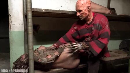 أفلام الرعب الإباحية: فريدي يضاجع فتاة مثيرة (إباحية، جنس، كامل، xxx، متشدد، جنس فموي)