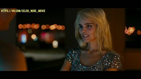 إيزابيل لوكاس - The Loft (الولايات المتحدة الأمريكية 2014)