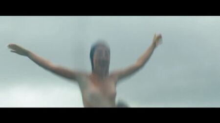 جيسي باكلي عارية - فيلم «الوحش» (2017) بدقة HD 1080p - مشاهدة عبر الإنترنت / جيسي باكلي - الوحش