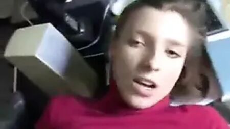 ممارسة جنسية سريعة شرجية بين هواة في المكتب